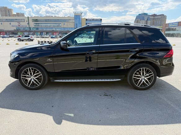 2016 Mercedes-Benz GLE 500 I (W166), чёрный, 3850000 рублей - вид 3