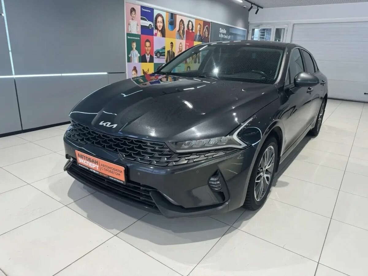Kia K5 III