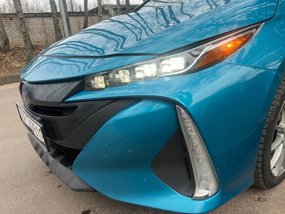 2018 Toyota Prius PHV ZVW52 IV (XW50), голубой, 1930000 рублей - вид 23