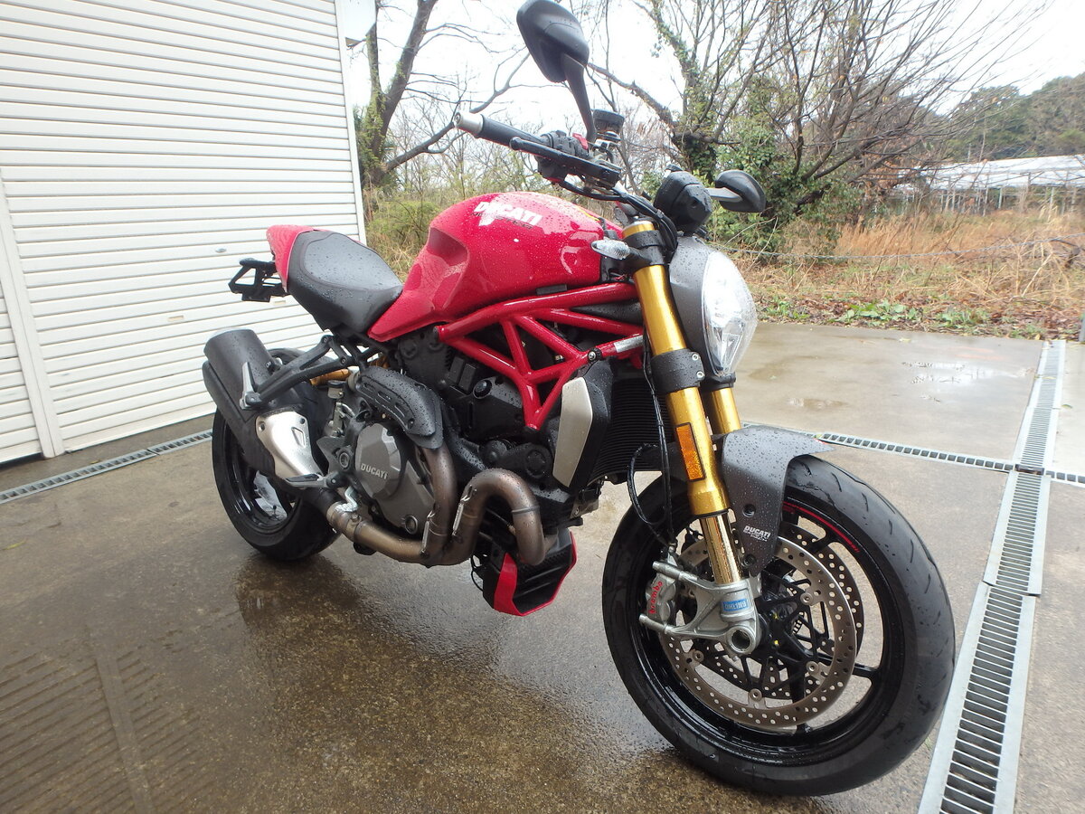 Ducati Monster 1200