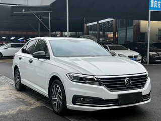 2022 Volkswagen Lavida III Рестайлинг, белый, 1100100 рублей, вид 1