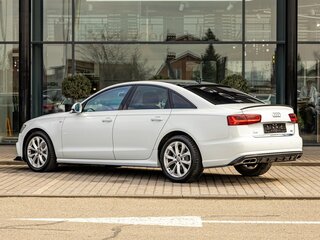 2018 Audi A6 IV (C7) Рестайлинг, белый, 1955000 рублей, вид 4