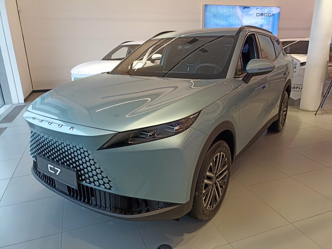 Omoda C7