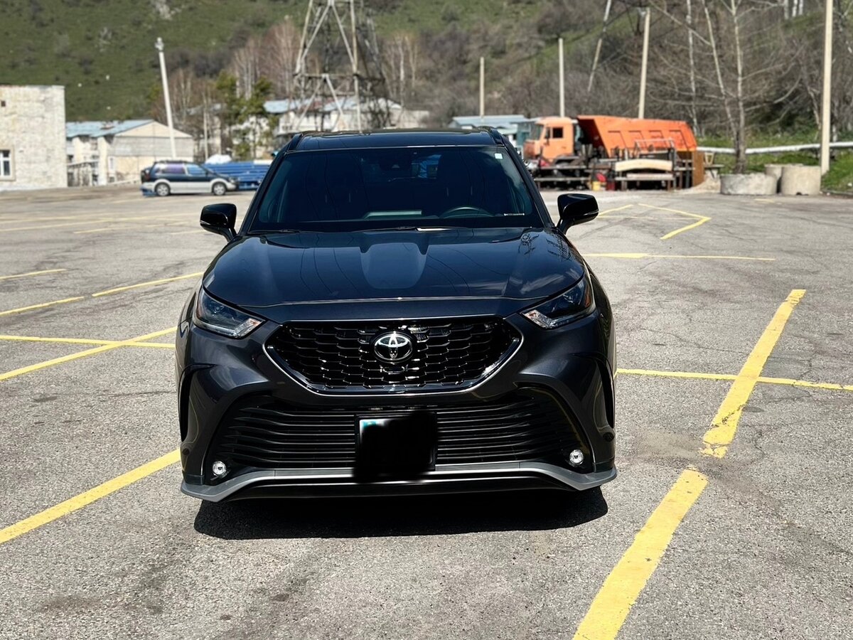 Купить б/у Toyota Highlander IV (U70) 3.5 AT (295 л.с.) 4WD бензин ...