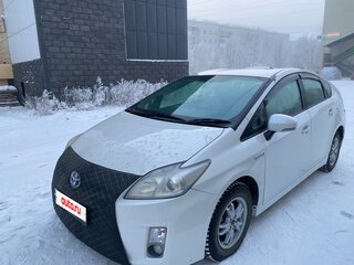 2011 Toyota Prius III (XW30), белый, 1000000 рублей, вид 1