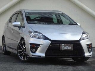 2015 Toyota Prius III Рестайлинг (XW30), серый, 970000 рублей, вид 1