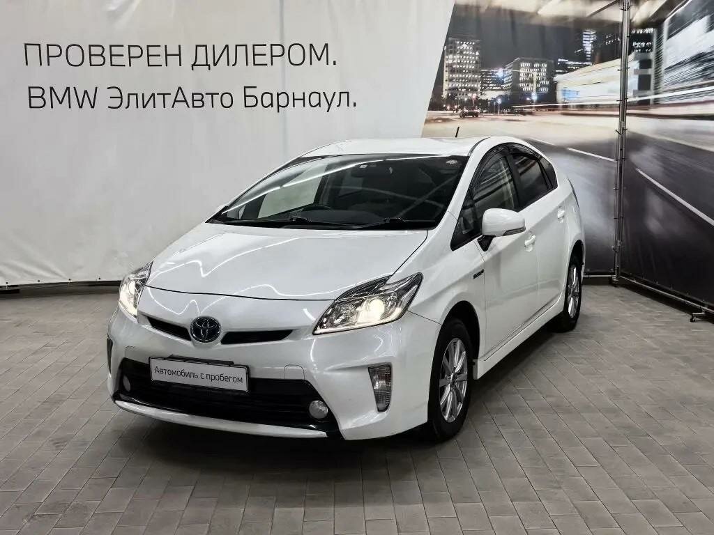 Toyota Prius III Рестайлинг (XW30)