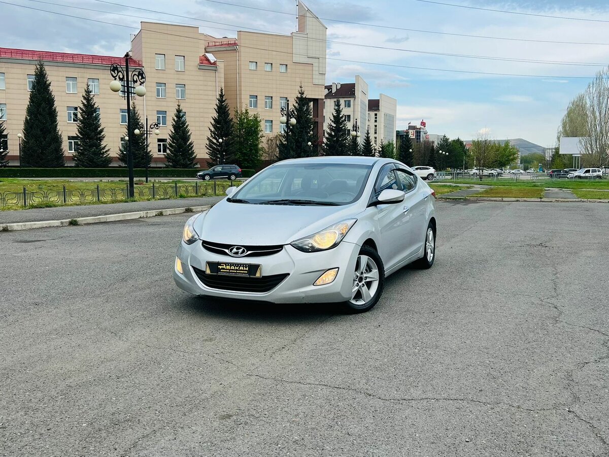 Hyundai Avante V