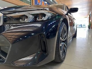 2024 BMW 3 серии Long 320Li VII (G2x) Рестайлинг, чёрный, 3610000 рублей, вид 4