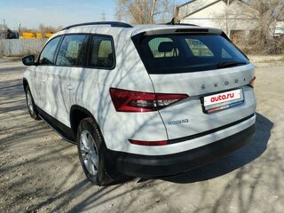 2021 Skoda Kodiaq I, белый, 3105000 рублей, вид 4