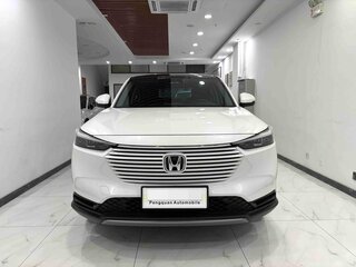 2023 Honda Vezel II, белый, 1540000 рублей, вид 2