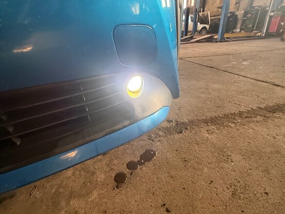 2019 Toyota Prius IV Рестайлинг (XW50), синий, 2600000 рублей - вид 26