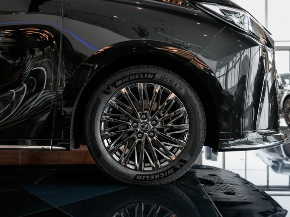 2025 Lexus LM 350h II, чёрный, 15450000 рублей - вид 7
