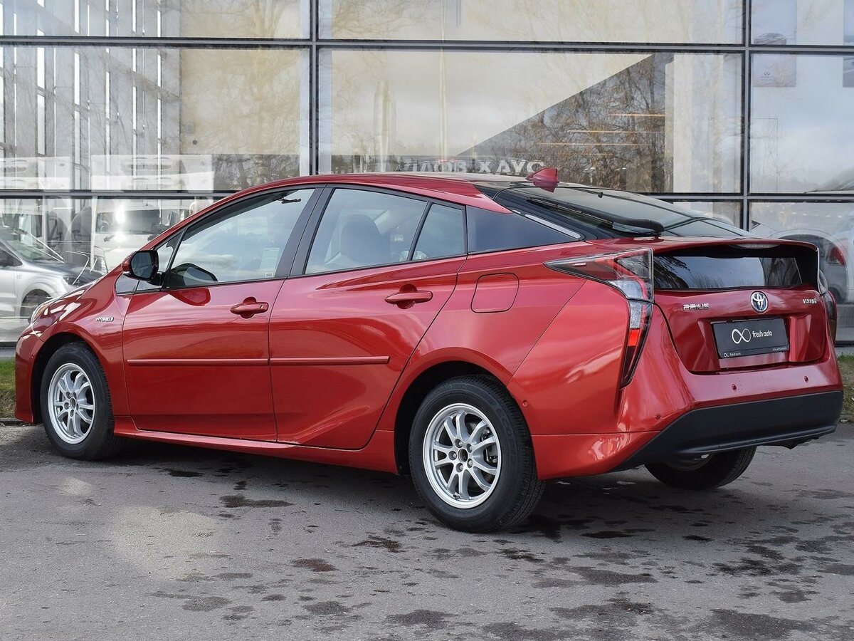 Toyota prius xw50