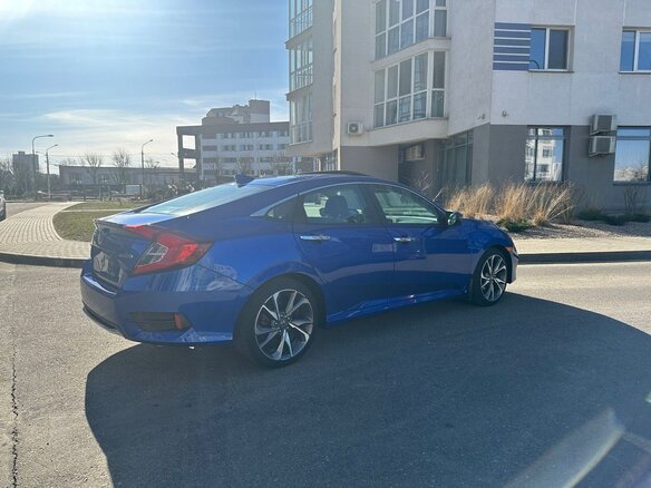 Купить б/у Honda Civic X 1.5 CVT (182 л.с.) бензин вариатор в Марьино ...