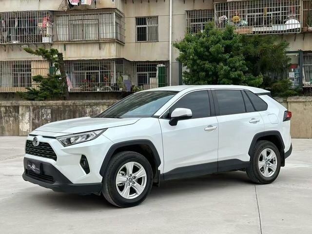 Toyota RAV4 V (XA50)