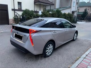 2016 Toyota Prius IV (XW50), серый, 1410000 рублей, вид 1