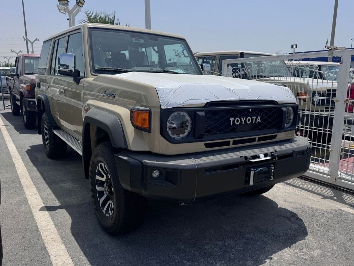 Toyota Land Cruiser 76 70 Series Рестайлинг 2