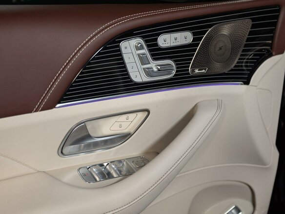 2025 Mercedes-Benz Maybach GLS 600 I Рестайлинг, чёрный, 29490000 рублей - вид 15