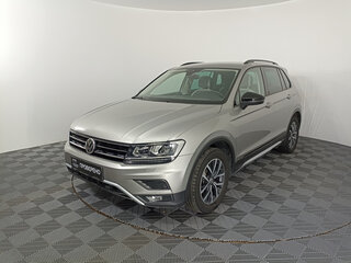 2019 Volkswagen Tiguan II, бежевый, 2677950 рублей, вид 1