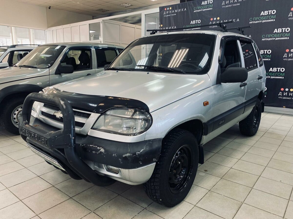 Купить б/у Chevrolet Niva I 1.7 MT (80 л.с.) 4WD бензин механика в ...