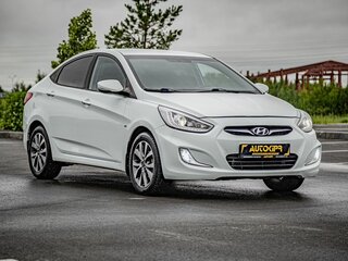 2013 Hyundai Solaris I, белый, 750000 рублей, вид 1