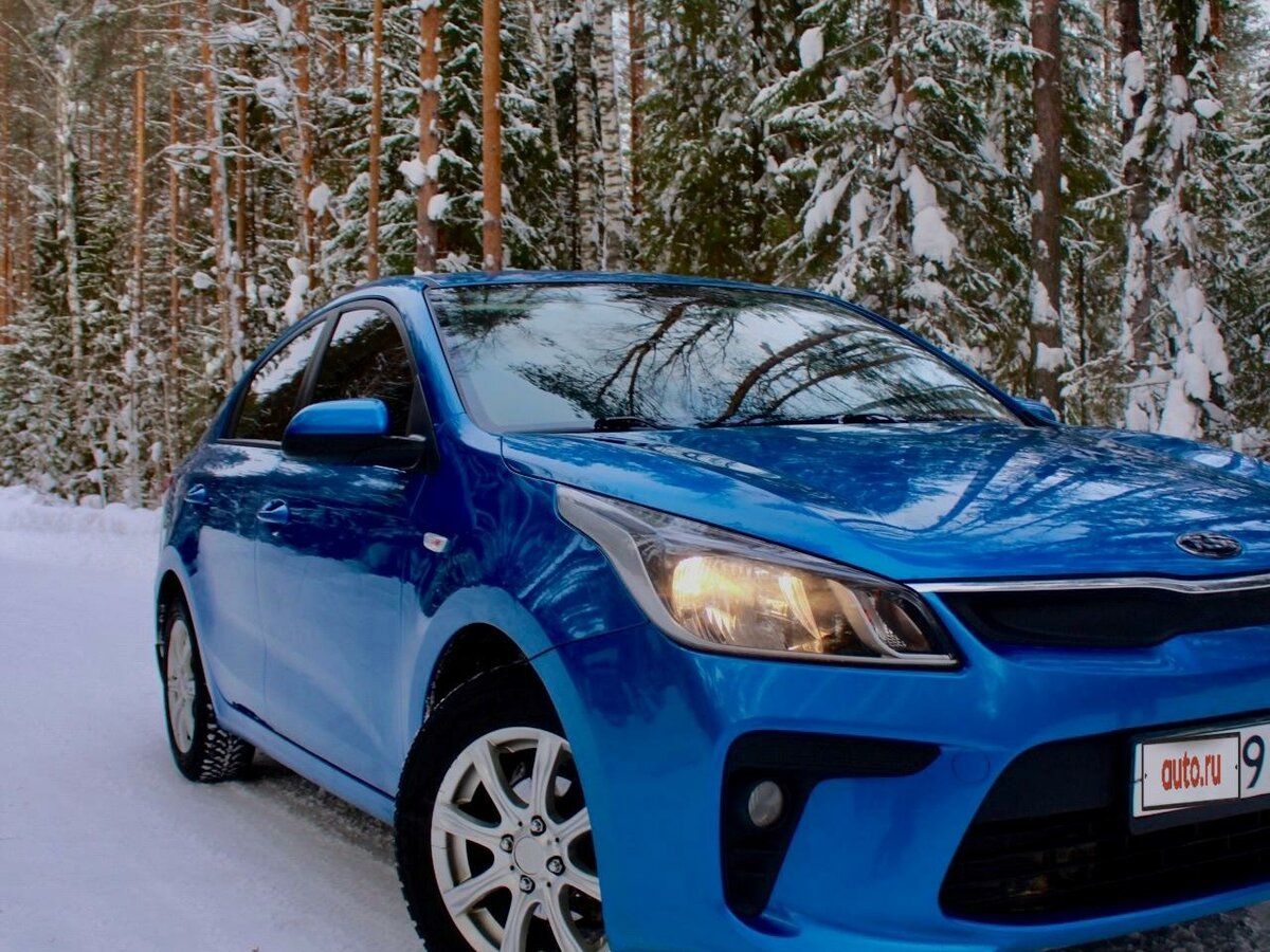 Купить б/у Kia Rio IV 1.6 AT (123 л.с.) бензин автомат в Кирове: синий ...