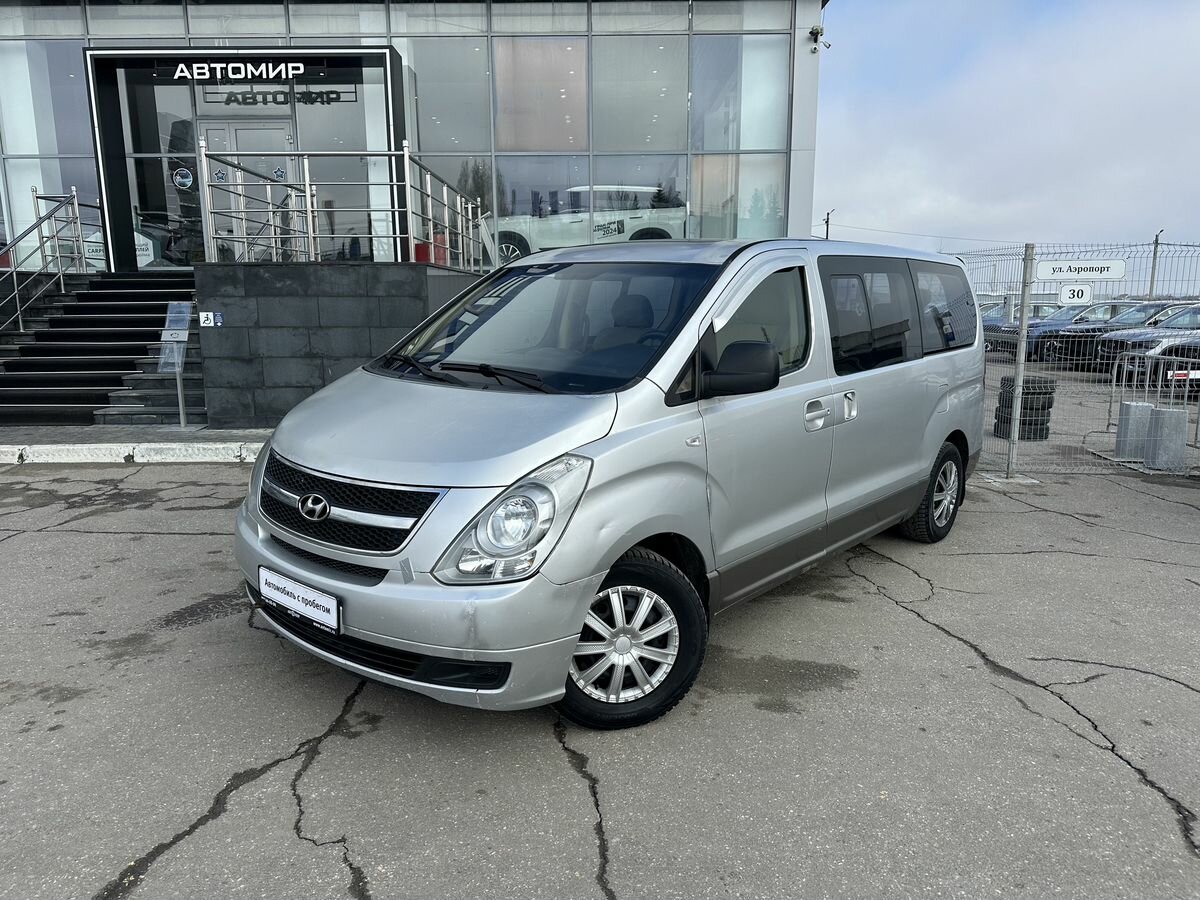 Hyundai Grand Starex I