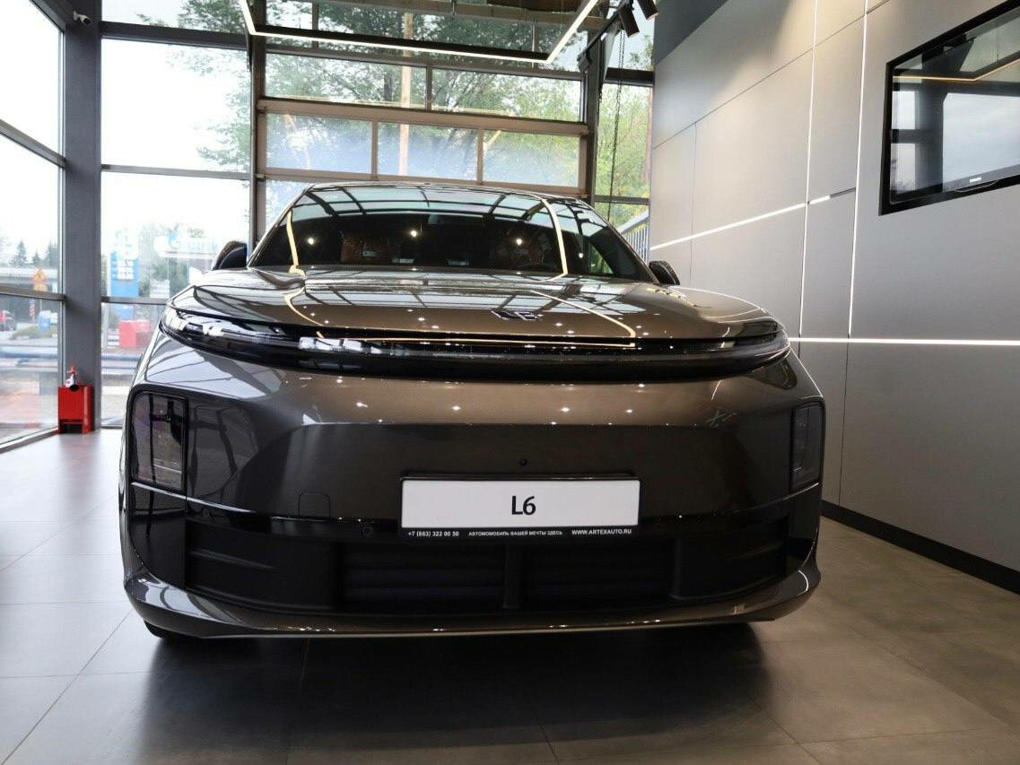 Li Auto (Lixiang) L6