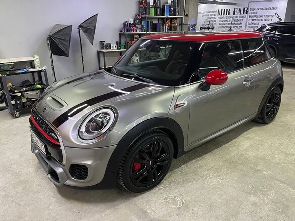 Купить б/у Mini Hatch III (F55/F56) JCW 2.0 AT (231 л.с.) бензин ...