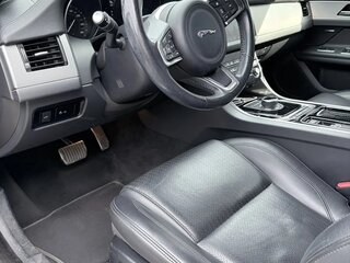 2018 Jaguar XF II, серый, 2400000 рублей, вид 3