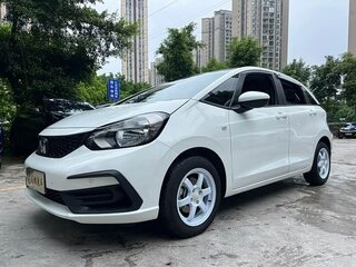 2023 Honda Fit IV Рестайлинг, белый, 980002 рублей, вид 1