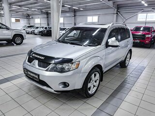 Mitsubishi Outlander II