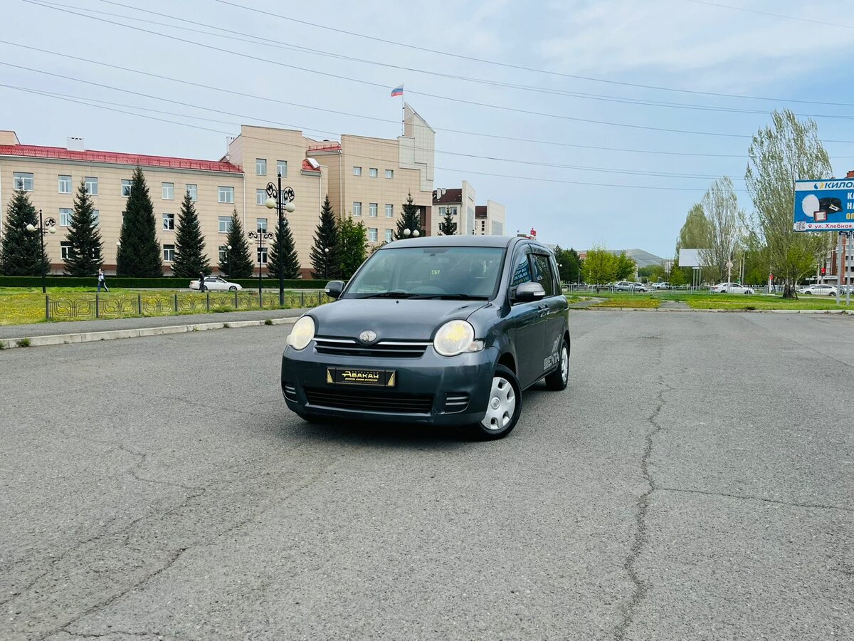 Toyota Sienta I Рестайлинг 1
