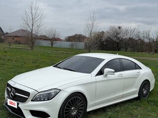 2015 Mercedes-Benz CLS 400 II (C218) Рестайлинг, белый, 2650000 рублей, вид 1
