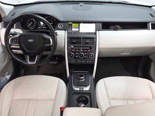 2018 Land Rover Discovery Sport I, белый, 1560000 рублей, вид 3
