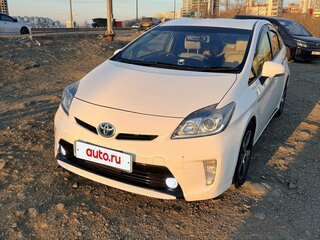 2014 Toyota Prius III Рестайлинг (XW30), белый, 1100000 рублей, вид 1