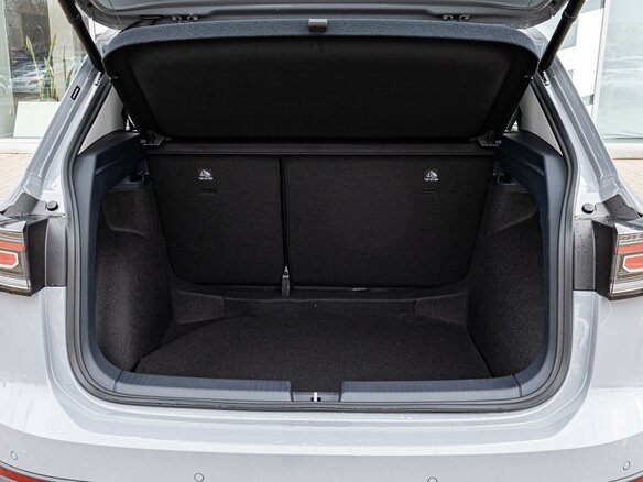 2025 Volkswagen Tharu XR 300 TSI, серый, 2995000 рублей - вид 20