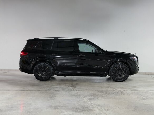 2025 Mercedes-Benz Maybach GLS 600 I Рестайлинг, чёрный, 29000000 рублей - вид 5
