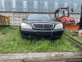 2000 Mercedes-Benz S-Класс 400 IV (W220), чёрный, 320000 рублей, вид 1