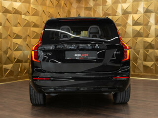 2026 Volvo XC90 B6 II Рестайлинг 2, чёрный, 9990000 рублей, вид 4