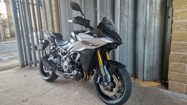 Suzuki GSX-S 1000GX