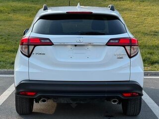 2022 Honda Vezel I Рестайлинг, белый, 1650002 рублей, вид 5