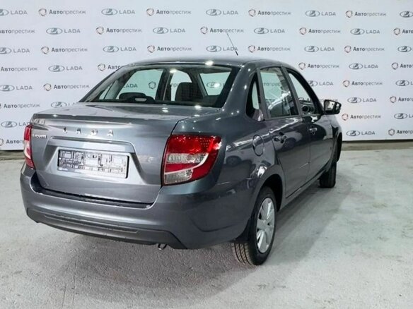 2026 Lada (ВАЗ) Granta I Рестайлинг, серебристый, 1121000 рублей - вид 4