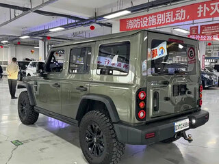 2024 212 T01, зелёный, 3600000 рублей, вид 4