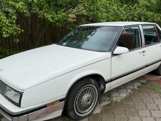 1989 Buick LeSabre VI, белый, 1200000 рублей, вид 1