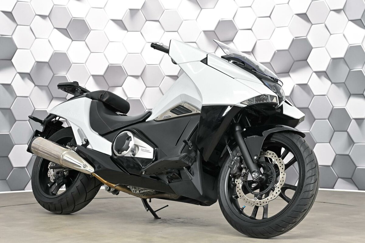 Honda NM4