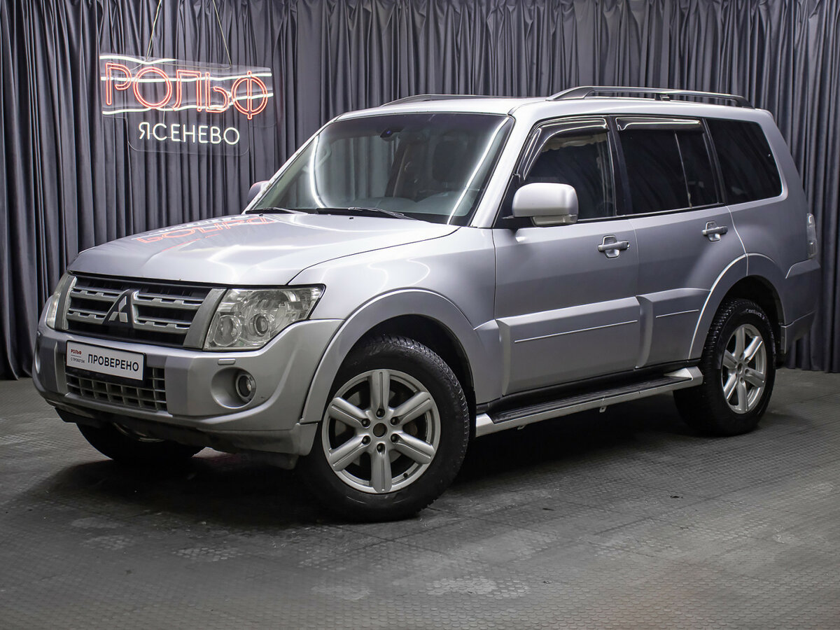 Mitsubishi Pajero IV Рестайлинг 1