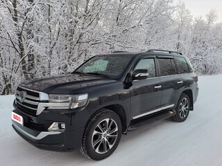 2020 Toyota Land Cruiser 200 Series Рестайлинг 2, чёрный, 10600000 рублей, вид 1