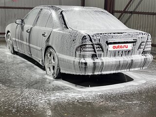 2001 Mercedes-Benz E-Класс 240 II (W210, S210) Рестайлинг, синий, 599999 рублей, вид 1
